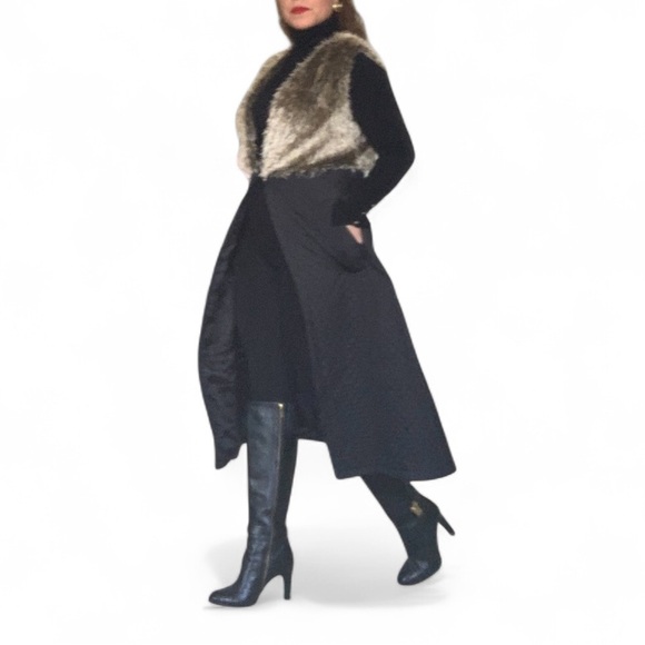 Minimalist Long Vest - Beige Faux Fur & Black Quilted | Medium - Picture 11 of 11